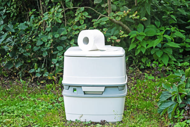 Best Portable toilet rental cost  in Ishpeng, MI